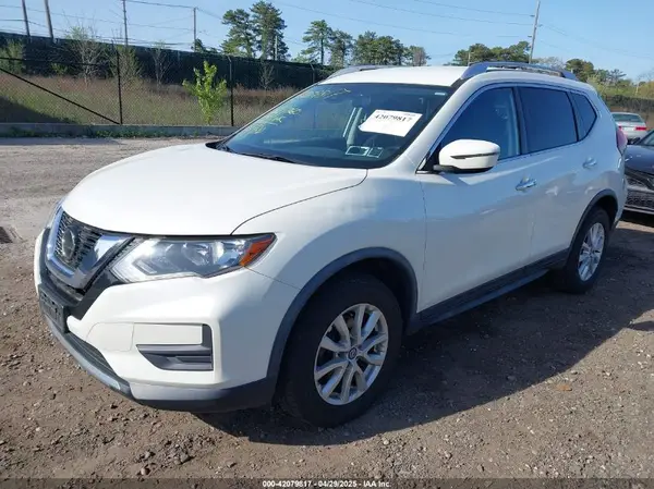 JN8AT2MV7LW118470 2020 NISSAN ROGUE - Image 2