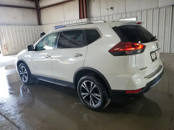 JN8AT2MV7LW131493 2020 NISSAN ROGUE - Image 2