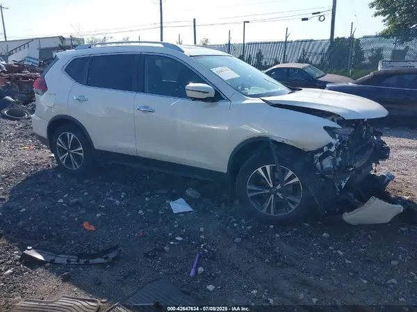 JN8AT2MV7LW135818 2020 NISSAN ROGUE - Image 1