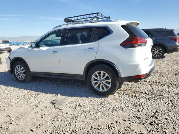 JN8AT2MV7LW136256 2020 NISSAN ROGUE - Image 2