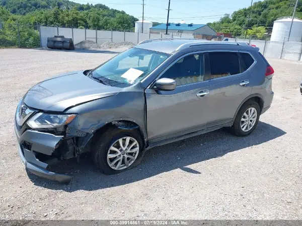 JN8AT2MV7LW142543 2020 NISSAN ROGUE - Image 2