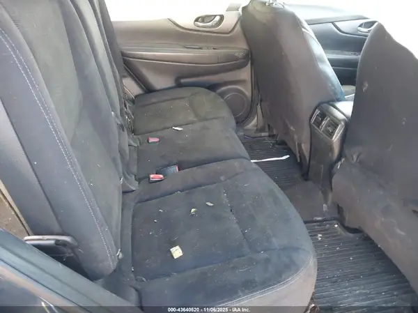 JN8AT2MV8GW132772 2016 NISSAN ROGUE - Image 8