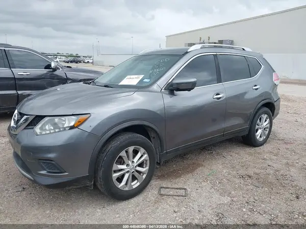 JN8AT2MV8GW133503 2016 NISSAN ROGUE - Image 2
