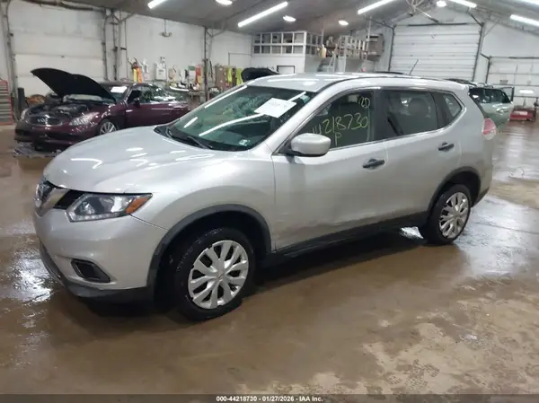 JN8AT2MV8GW138085 2016 NISSAN ROGUE - Image 2