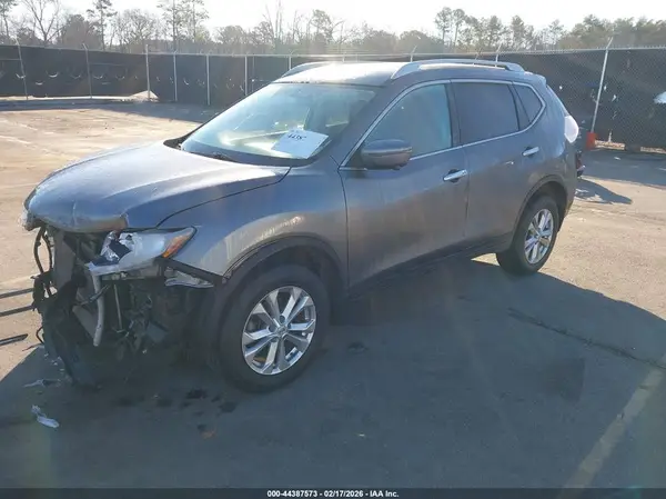 JN8AT2MV8GW141018 2016 NISSAN ROGUE - Image 2