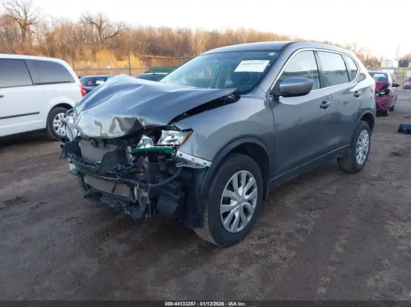 JN8AT2MV8GW144209 2016 NISSAN ROGUE - Image 2