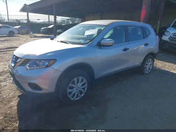 JN8AT2MV8GW145666 2016 NISSAN ROGUE - Image 2