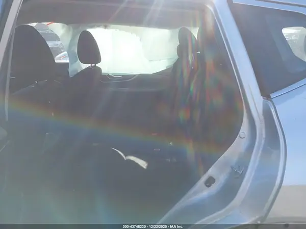 JN8AT2MV8GW145666 2016 NISSAN ROGUE - Image 8