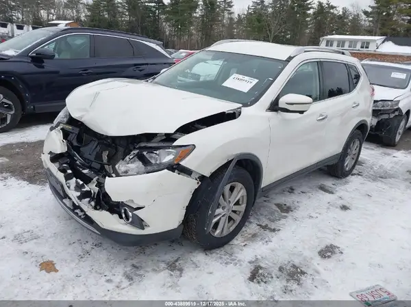 JN8AT2MV8GW147594 2016 NISSAN ROGUE - Image 2