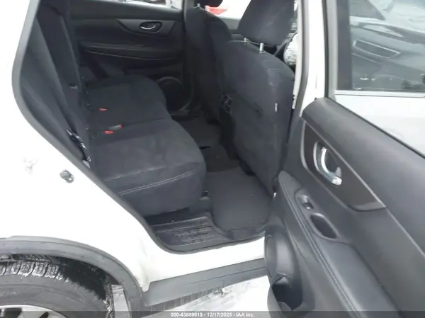 JN8AT2MV8GW147594 2016 NISSAN ROGUE - Image 8