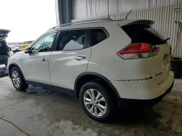 JN8AT2MV8GW151497 2016 NISSAN ROGUE - Image 2