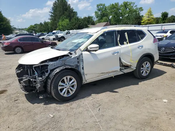 JN8AT2MV8GW154562 2016 NISSAN ROGUE - Image 1
