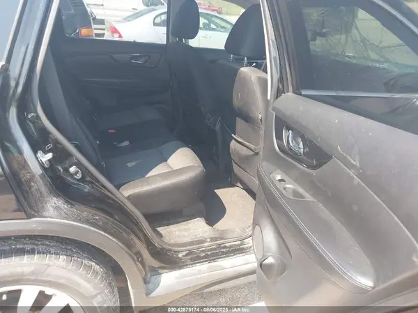 JN8AT2MV8HW001665 2017 NISSAN ROGUE - Image 8