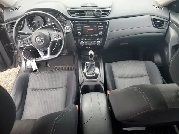 JN8AT2MV8HW002413 2017 NISSAN ROGUE - Image 8