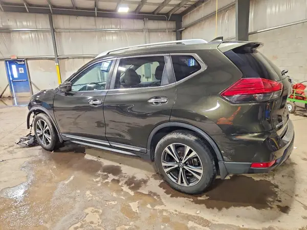 JN8AT2MV8HW006090 2017 NISSAN ROGUE - Image 2