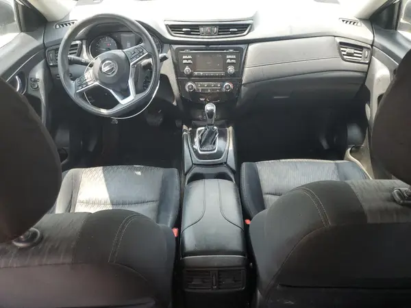 JN8AT2MV8HW007756 2017 NISSAN ROGUE - Image 8