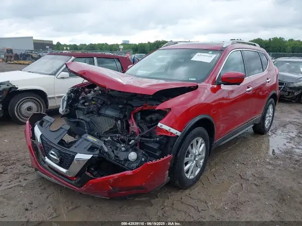 JN8AT2MV8HW008146 2017 NISSAN ROGUE - Image 2