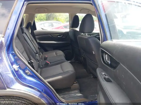 JN8AT2MV8HW008924 2017 NISSAN ROGUE - Image 8