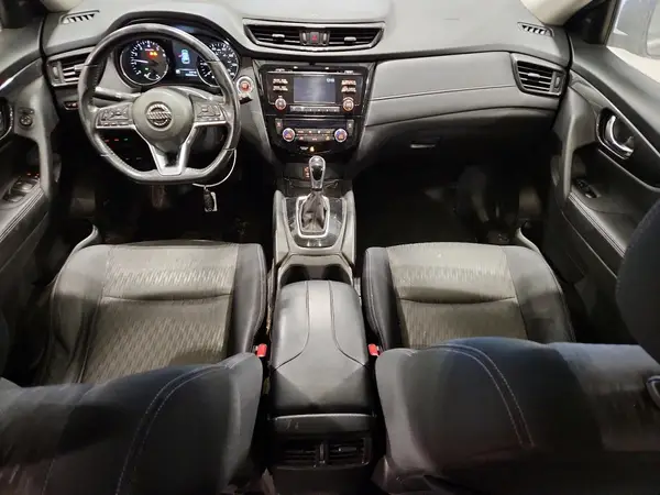 JN8AT2MV8HW008986 2017 NISSAN ROGUE - Image 8