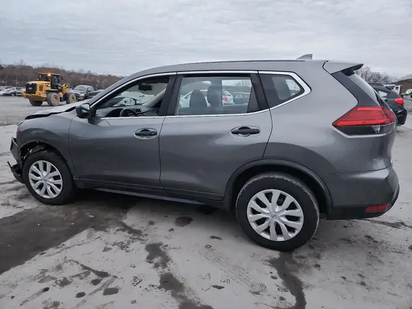 JN8AT2MV8HW012293 2017 NISSAN ROGUE - Image 2