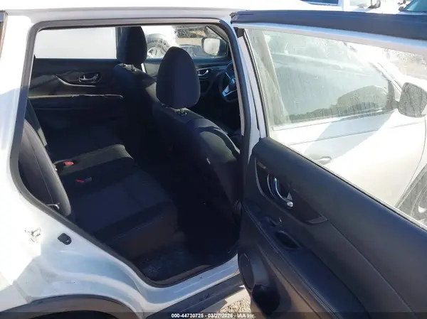 JN8AT2MV8HW012763 2017 NISSAN ROGUE - Image 8
