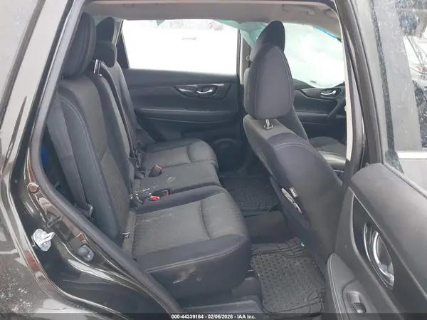 JN8AT2MV8HW013024 2017 NISSAN ROGUE - Image 8