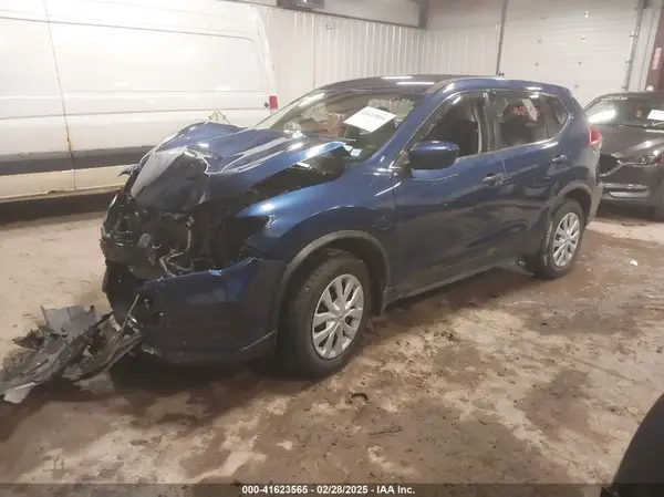 JN8AT2MV8HW014383 2017 NISSAN ROGUE - Image 2