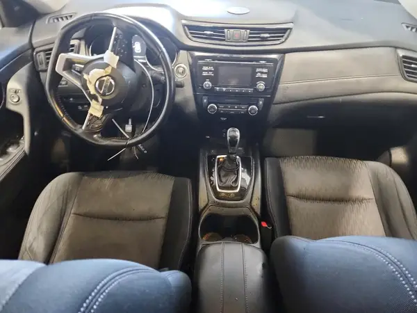 JN8AT2MV8HW016229 2017 NISSAN ROGUE - Image 8