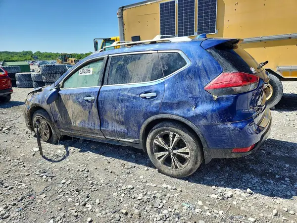 JN8AT2MV8HW017137 2017 NISSAN ROGUE - Image 2