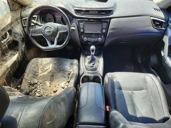 JN8AT2MV8HW017137 2017 NISSAN ROGUE - Image 8