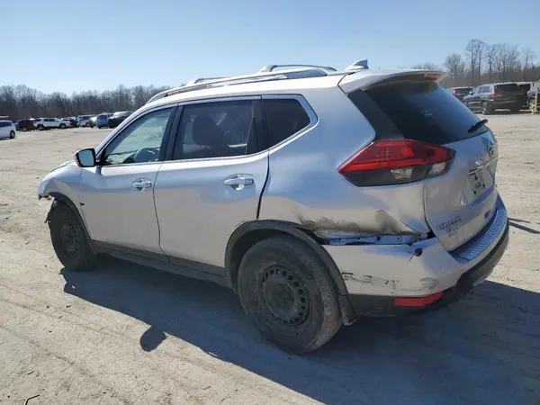 JN8AT2MV8HW020443 2017 NISSAN ROGUE - Image 2