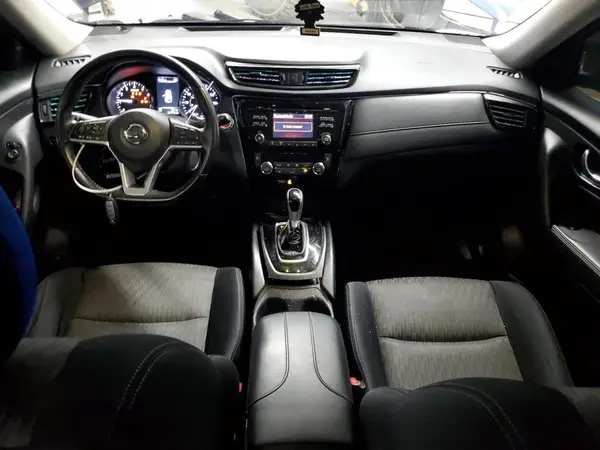 JN8AT2MV8HW023097 2017 NISSAN ROGUE - Image 8