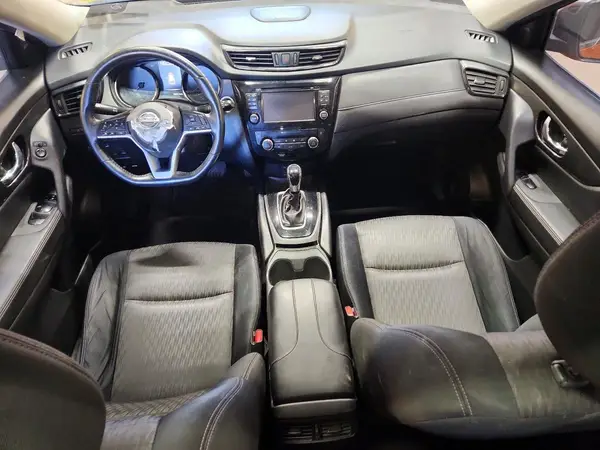 JN8AT2MV8HW024427 2017 NISSAN ROGUE - Image 8