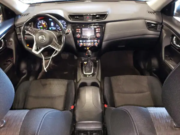 JN8AT2MV8HW026131 2017 NISSAN ROGUE - Image 8