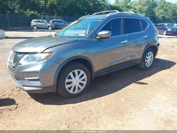 JN8AT2MV8HW026856 2017 NISSAN ROGUE - Image 2