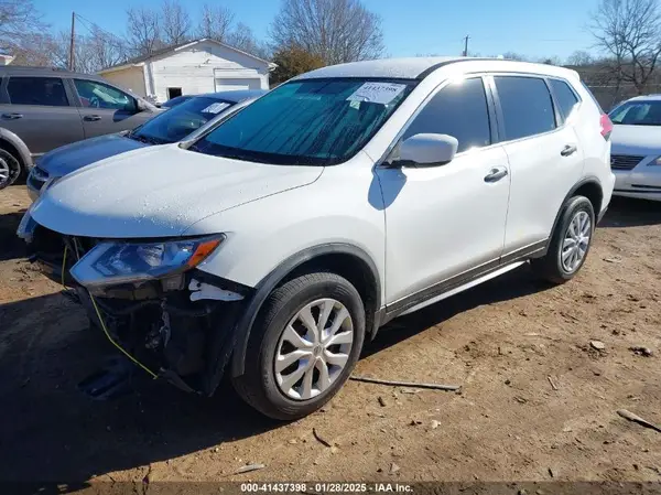 JN8AT2MV8HW027084 2017 NISSAN ROGUE - Image 2