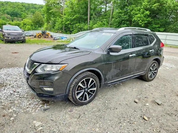 JN8AT2MV8HW250175 2017 NISSAN ROGUE - Image 1
