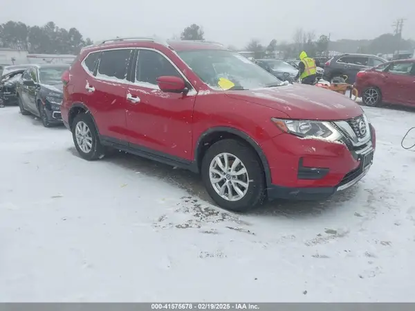 JN8AT2MV8HW254002 2017 NISSAN ROGUE - Image 1
