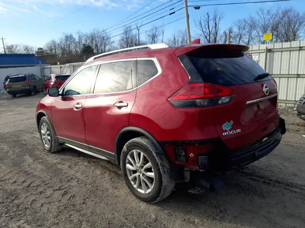 JN8AT2MV8HW254422 2017 NISSAN ROGUE - Image 2