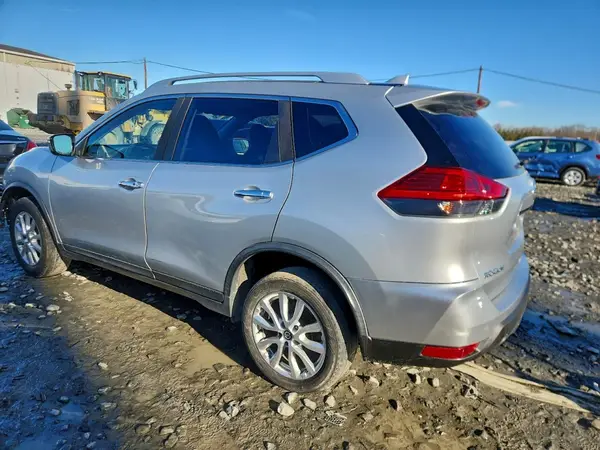 JN8AT2MV8HW255912 2017 NISSAN ROGUE - Image 2