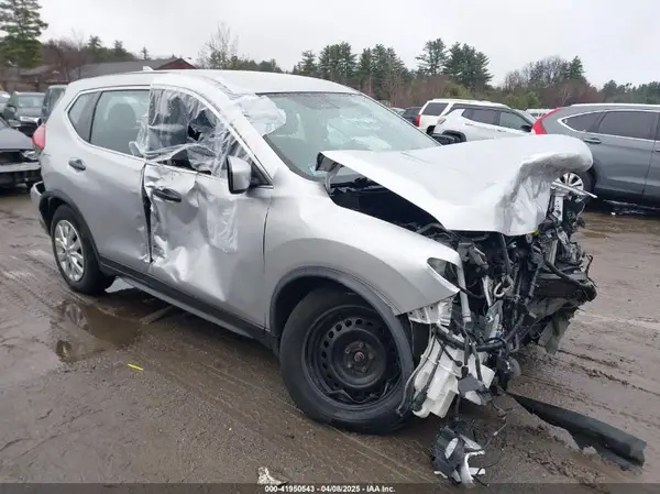 JN8AT2MV8HW257546 2017 NISSAN ROGUE - Image 1