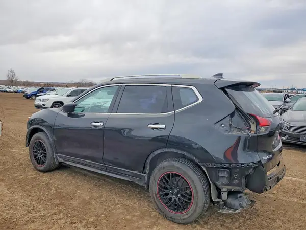 JN8AT2MV8HW259295 2017 NISSAN ROGUE - Image 2