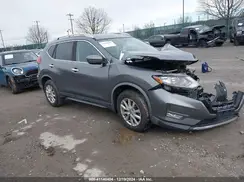 JN8AT2MV8HW259412 2017 NISSAN ROGUE