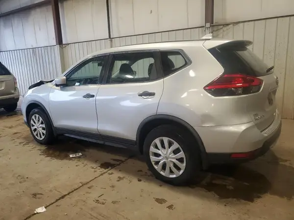 JN8AT2MV8HW259460 2017 NISSAN ROGUE - Image 2