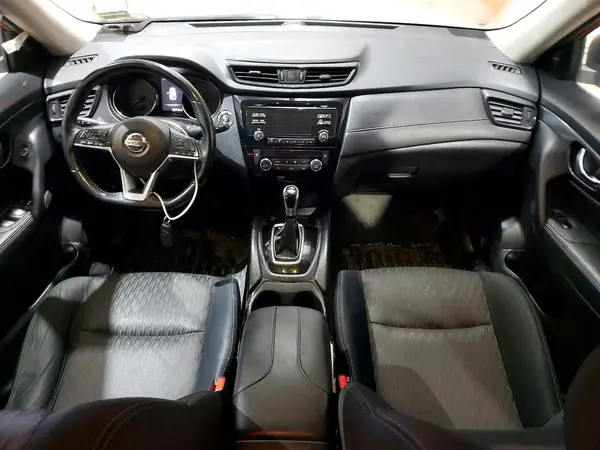 JN8AT2MV8HW260950 2017 NISSAN ROGUE - Image 8