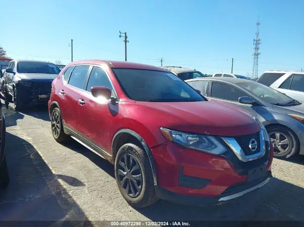 JN8AT2MV8HW264738 2017 NISSAN ROGUE - Image 1
