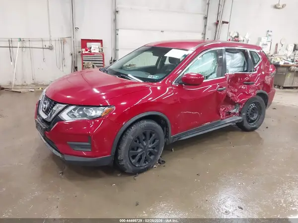 JN8AT2MV8HW264853 2017 NISSAN ROGUE - Image 2