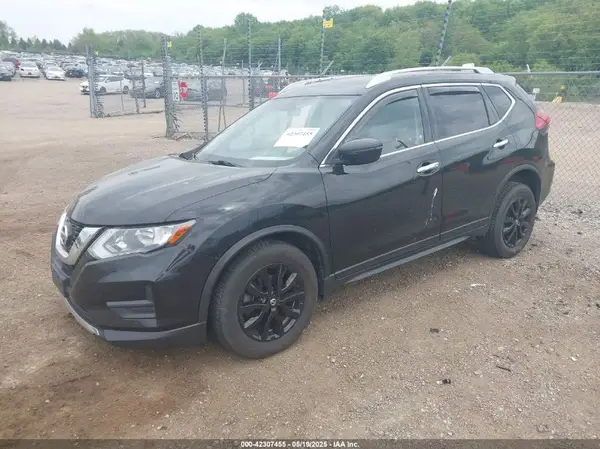 JN8AT2MV8HW265341 2017 NISSAN ROGUE - Image 2