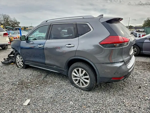 JN8AT2MV8HW265775 2017 NISSAN ROGUE - Image 2