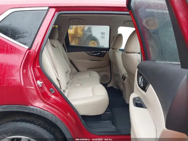 JN8AT2MV8HW268028 2017 NISSAN ROGUE - Image 8